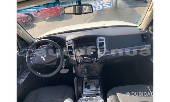 Buy Import Mitsubishi Pajero White Car in Import - Dubai in Marquesas Buy Import Mitsubishi Pajero White Car in Import - Dubai in Marquesas