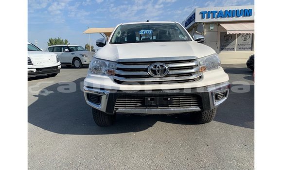 Buy Import Toyota Hilux White Car in Import - Dubai in Marquesas Buy Import Toyota Hilux White Car in Import - Dubai in Marquesas
