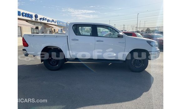 Buy Import Toyota Hilux White Car in Import - Dubai in Marquesas Buy Import Toyota Hilux White Car in Import - Dubai in Marquesas