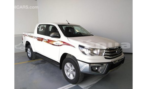 Acheter Import Voiture Toyota Hilux Blanc à Import - Dubai, Marquesas Acheter Import Voiture Toyota Hilux Blanc à Import - Dubai, Marquesas