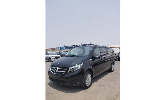 Medium with watermark mercedes benz 250 marquesas import dubai 2228