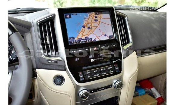 Buy Import Toyota Land Cruiser White Car in Import - Dubai in Marquesas Buy Import Toyota Land Cruiser White Car in Import - Dubai in Marquesas