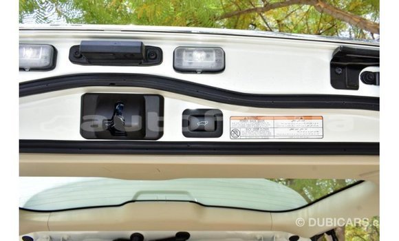 Buy Import Toyota Land Cruiser White Car in Import - Dubai in Marquesas Buy Import Toyota Land Cruiser White Car in Import - Dubai in Marquesas
