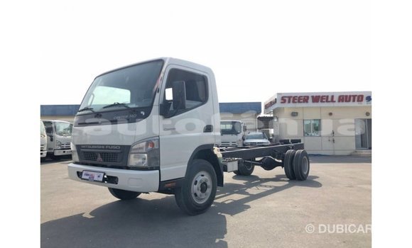 Buy Import Mitsubishi Carisma White Car in Import - Dubai in Marquesas Buy Import Mitsubishi Carisma White Car in Import - Dubai in Marquesas
