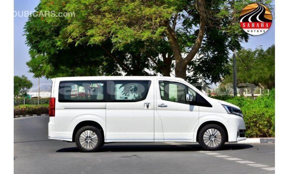 Buy Import Toyota Granvia White Car in Import - Dubai in Marquesas Buy Import Toyota Granvia White Car in Import - Dubai in Marquesas