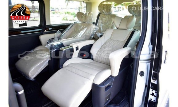 Buy Import Toyota Granvia White Car in Import - Dubai in Marquesas Buy Import Toyota Granvia White Car in Import - Dubai in Marquesas
