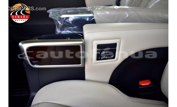 Buy Import Toyota Granvia White Car in Import - Dubai in Marquesas Buy Import Toyota Granvia White Car in Import - Dubai in Marquesas