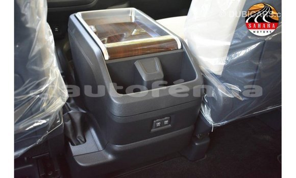 Buy Import Toyota Granvia White Car in Import - Dubai in Marquesas Buy Import Toyota Granvia White Car in Import - Dubai in Marquesas