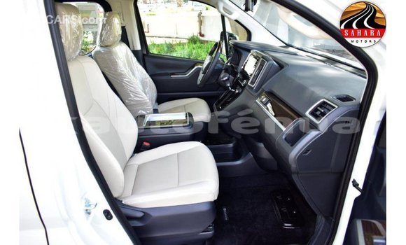 Buy Import Toyota Granvia White Car in Import - Dubai in Marquesas Buy Import Toyota Granvia White Car in Import - Dubai in Marquesas