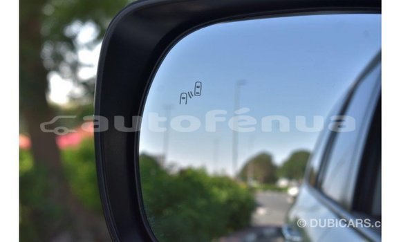 Buy Import Toyota Land Cruiser White Car in Import - Dubai in Marquesas Buy Import Toyota Land Cruiser White Car in Import - Dubai in Marquesas