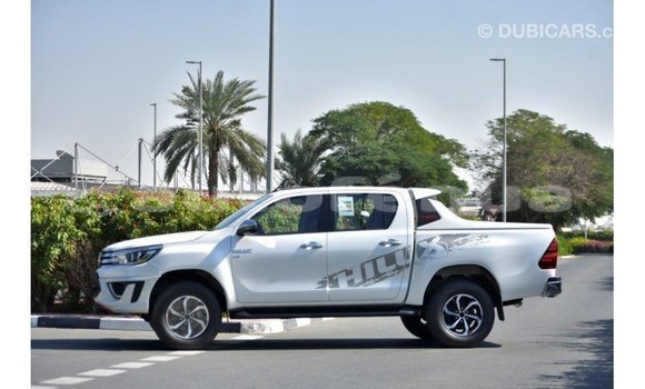 Buy Import Toyota Hilux White Car in Import - Dubai in Marquesas Buy Import Toyota Hilux White Car in Import - Dubai in Marquesas