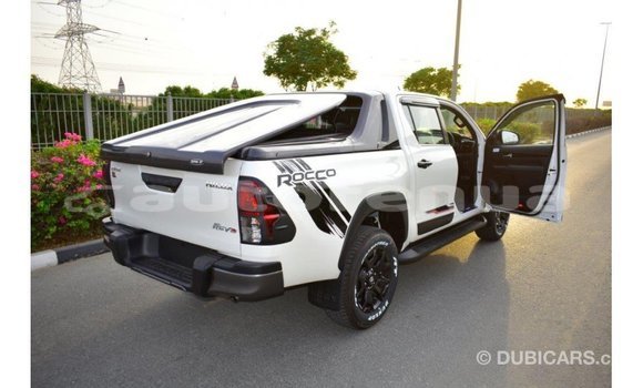 Buy Import Toyota Hilux White Car in Import - Dubai in Marquesas Buy Import Toyota Hilux White Car in Import - Dubai in Marquesas