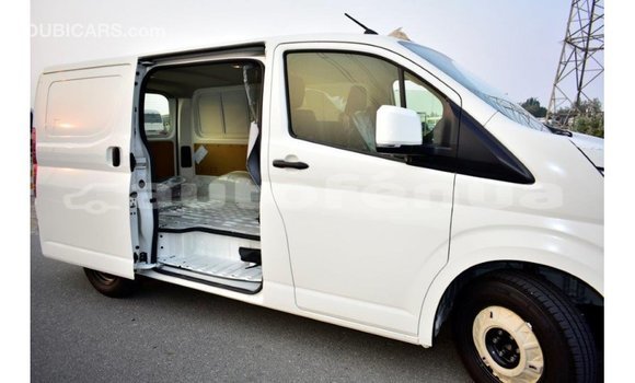 Buy Import Toyota Hiace White Car in Import - Dubai in Marquesas Buy Import Toyota Hiace White Car in Import - Dubai in Marquesas