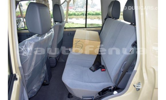 Buy Import Toyota Land Cruiser Beige Car in Import - Dubai in Marquesas Buy Import Toyota Land Cruiser Beige Car in Import - Dubai in Marquesas