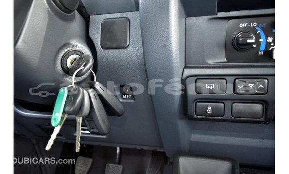 Buy Import Toyota Land Cruiser Beige Car in Import - Dubai in Marquesas Buy Import Toyota Land Cruiser Beige Car in Import - Dubai in Marquesas