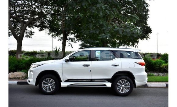 Buy Import Toyota Fortuner White Car in Import - Dubai in Marquesas Buy Import Toyota Fortuner White Car in Import - Dubai in Marquesas