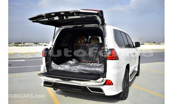 Buy Import Lexus LX White Car in Import - Dubai in Marquesas Buy Import Lexus LX White Car in Import - Dubai in Marquesas