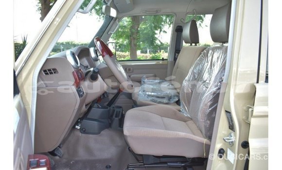 Buy Import Toyota Land Cruiser Beige Car in Import - Dubai in Marquesas Buy Import Toyota Land Cruiser Beige Car in Import - Dubai in Marquesas