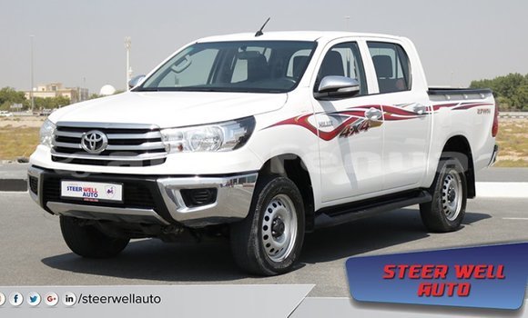 Acheter Import Voiture Toyota Hilux Blanc à Import - Dubai, Marquesas Acheter Import Voiture Toyota Hilux Blanc à Import - Dubai, Marquesas