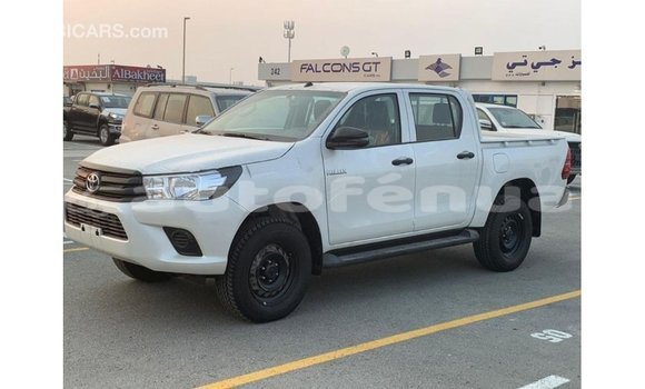Buy Import Toyota Hilux White Car in Import - Dubai in Marquesas Buy Import Toyota Hilux White Car in Import - Dubai in Marquesas