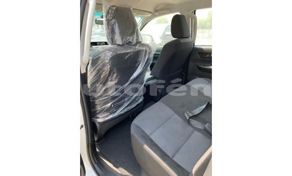 Buy Import Toyota Hilux White Car in Import - Dubai in Marquesas Buy Import Toyota Hilux White Car in Import - Dubai in Marquesas