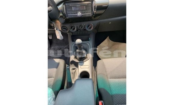 Buy Import Toyota Hilux White Car in Import - Dubai in Marquesas Buy Import Toyota Hilux White Car in Import - Dubai in Marquesas