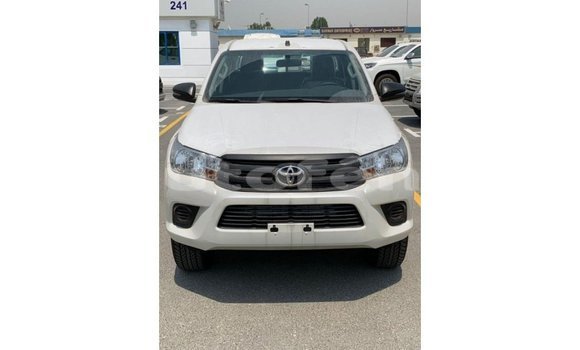 Buy Import Toyota Hilux White Car in Import - Dubai in Marquesas Buy Import Toyota Hilux White Car in Import - Dubai in Marquesas