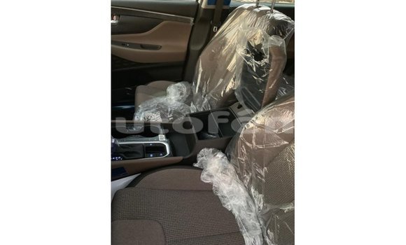 Buy Import Hyundai Santa Fe White Car in Import - Dubai in Marquesas Buy Import Hyundai Santa Fe White Car in Import - Dubai in Marquesas