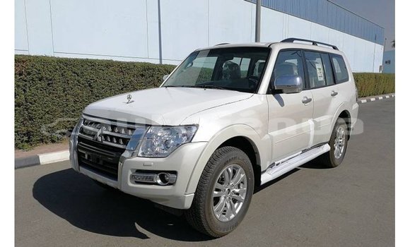 Buy Import Mitsubishi Pajero White Car in Import - Dubai in Marquesas Buy Import Mitsubishi Pajero White Car in Import - Dubai in Marquesas