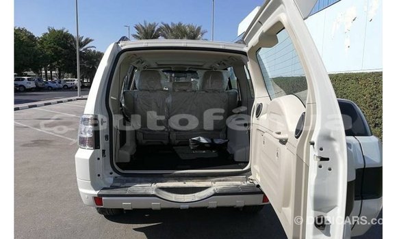 Buy Import Mitsubishi Pajero White Car in Import - Dubai in Marquesas Buy Import Mitsubishi Pajero White Car in Import - Dubai in Marquesas