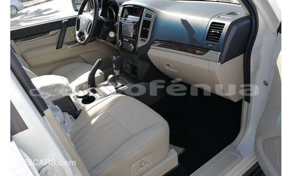 Buy Import Mitsubishi Pajero White Car in Import - Dubai in Marquesas Buy Import Mitsubishi Pajero White Car in Import - Dubai in Marquesas