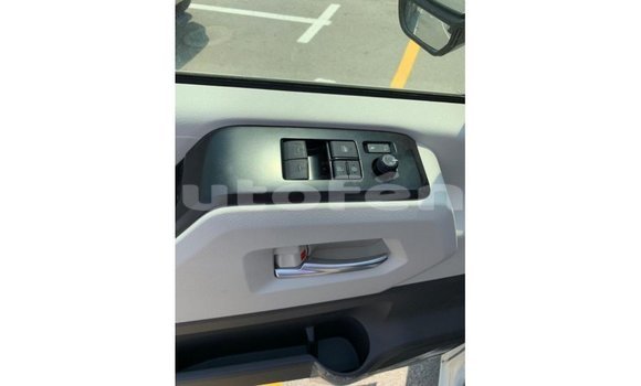 Buy Import Toyota Hiace White Car in Import - Dubai in Marquesas Buy Import Toyota Hiace White Car in Import - Dubai in Marquesas