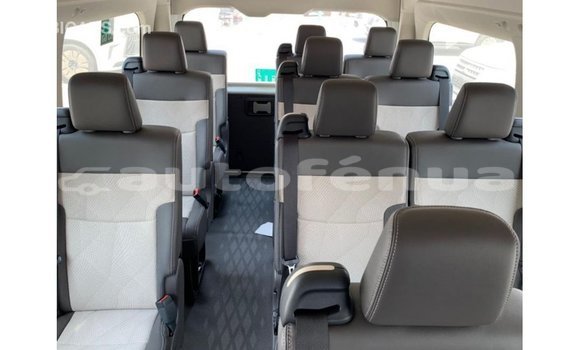 Buy Import Toyota Hiace White Car in Import - Dubai in Marquesas Buy Import Toyota Hiace White Car in Import - Dubai in Marquesas