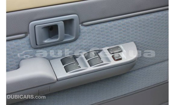 Acheter Import Voiture Toyota Land Cruiser Beige à Import - Dubai, Marquesas Acheter Import Voiture Toyota Land Cruiser Beige à Import - Dubai, Marquesas