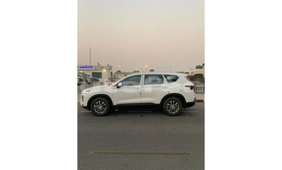 Buy Import Hyundai Santa Fe White Car in Import - Dubai in Marquesas Buy Import Hyundai Santa Fe White Car in Import - Dubai in Marquesas