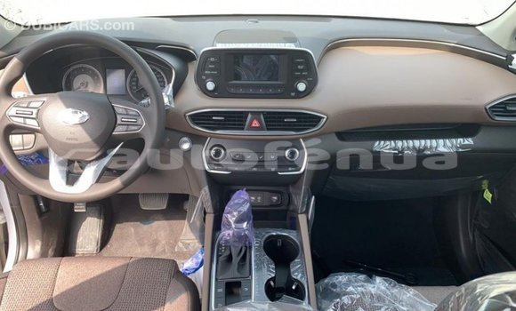 Buy Import Hyundai Santa Fe White Car in Import - Dubai in Marquesas Buy Import Hyundai Santa Fe White Car in Import - Dubai in Marquesas