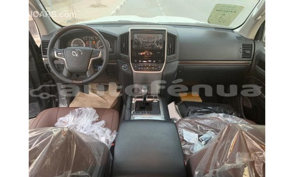 Buy Import Toyota Land Cruiser Black Car in Import - Dubai in Marquesas Buy Import Toyota Land Cruiser Black Car in Import - Dubai in Marquesas