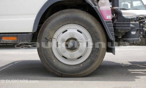 Buy Import Mitsubishi Carisma White Car in Import - Dubai in Marquesas Buy Import Mitsubishi Carisma White Car in Import - Dubai in Marquesas