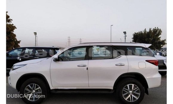 Buy Import Toyota Fortuner White Car in Import - Dubai in Marquesas Buy Import Toyota Fortuner White Car in Import - Dubai in Marquesas