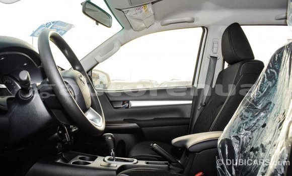 Buy Import Toyota Hilux White Car in Import - Dubai in Marquesas Buy Import Toyota Hilux White Car in Import - Dubai in Marquesas