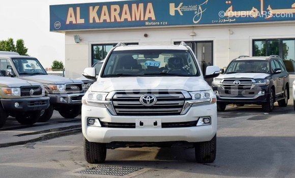 Buy Import Toyota Land Cruiser White Car in Import - Dubai in Marquesas Buy Import Toyota Land Cruiser White Car in Import - Dubai in Marquesas