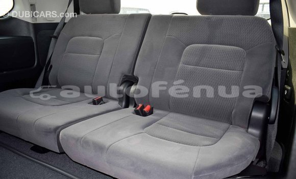 Buy Import Toyota Land Cruiser White Car in Import - Dubai in Marquesas Buy Import Toyota Land Cruiser White Car in Import - Dubai in Marquesas
