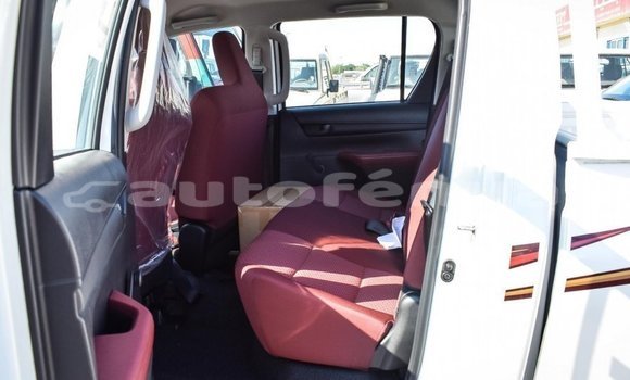 Buy Import Toyota Hilux White Car in Import - Dubai in Marquesas Buy Import Toyota Hilux White Car in Import - Dubai in Marquesas