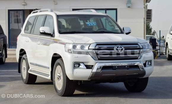 Buy Import Toyota Land Cruiser White Car in Import - Dubai in Marquesas Buy Import Toyota Land Cruiser White Car in Import - Dubai in Marquesas