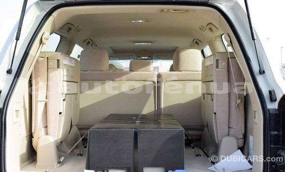 Buy Import Toyota Land Cruiser White Car in Import - Dubai in Marquesas Buy Import Toyota Land Cruiser White Car in Import - Dubai in Marquesas