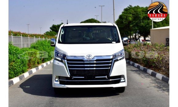 Buy Import Toyota Granvia White Car in Import - Dubai in Marquesas Buy Import Toyota Granvia White Car in Import - Dubai in Marquesas