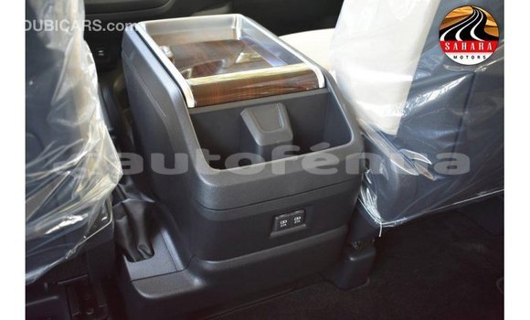 Buy Import Toyota Granvia White Car in Import - Dubai in Marquesas Buy Import Toyota Granvia White Car in Import - Dubai in Marquesas