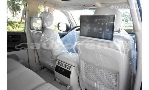 Buy Import Toyota Land Cruiser White Car in Import - Dubai in Marquesas Buy Import Toyota Land Cruiser White Car in Import - Dubai in Marquesas