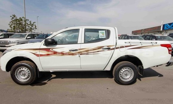 Acheter Import Voiture Mitsubishi L200 Blanc à Import - Dubai, Marquesas Acheter Import Voiture Mitsubishi L200 Blanc à Import - Dubai, Marquesas