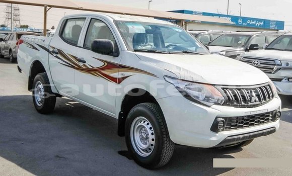 Acheter Import Voiture Mitsubishi L200 Blanc à Import - Dubai, Marquesas Acheter Import Voiture Mitsubishi L200 Blanc à Import - Dubai, Marquesas